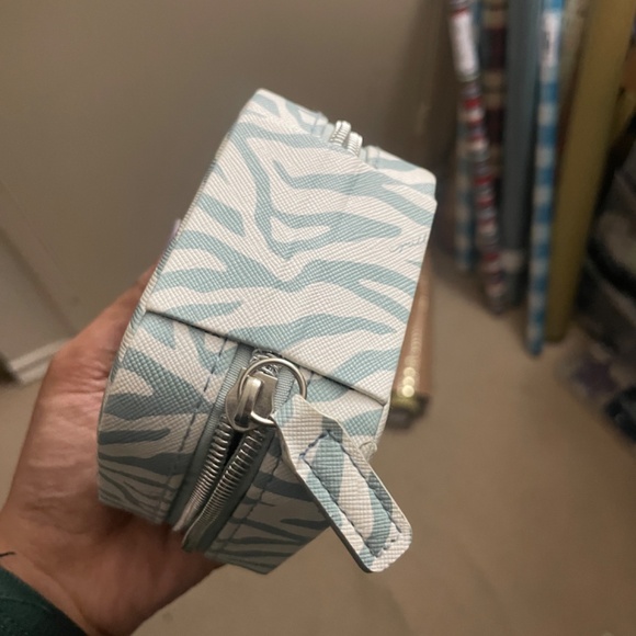 Milly Travel Jewelry Case - Picture 3 of 10